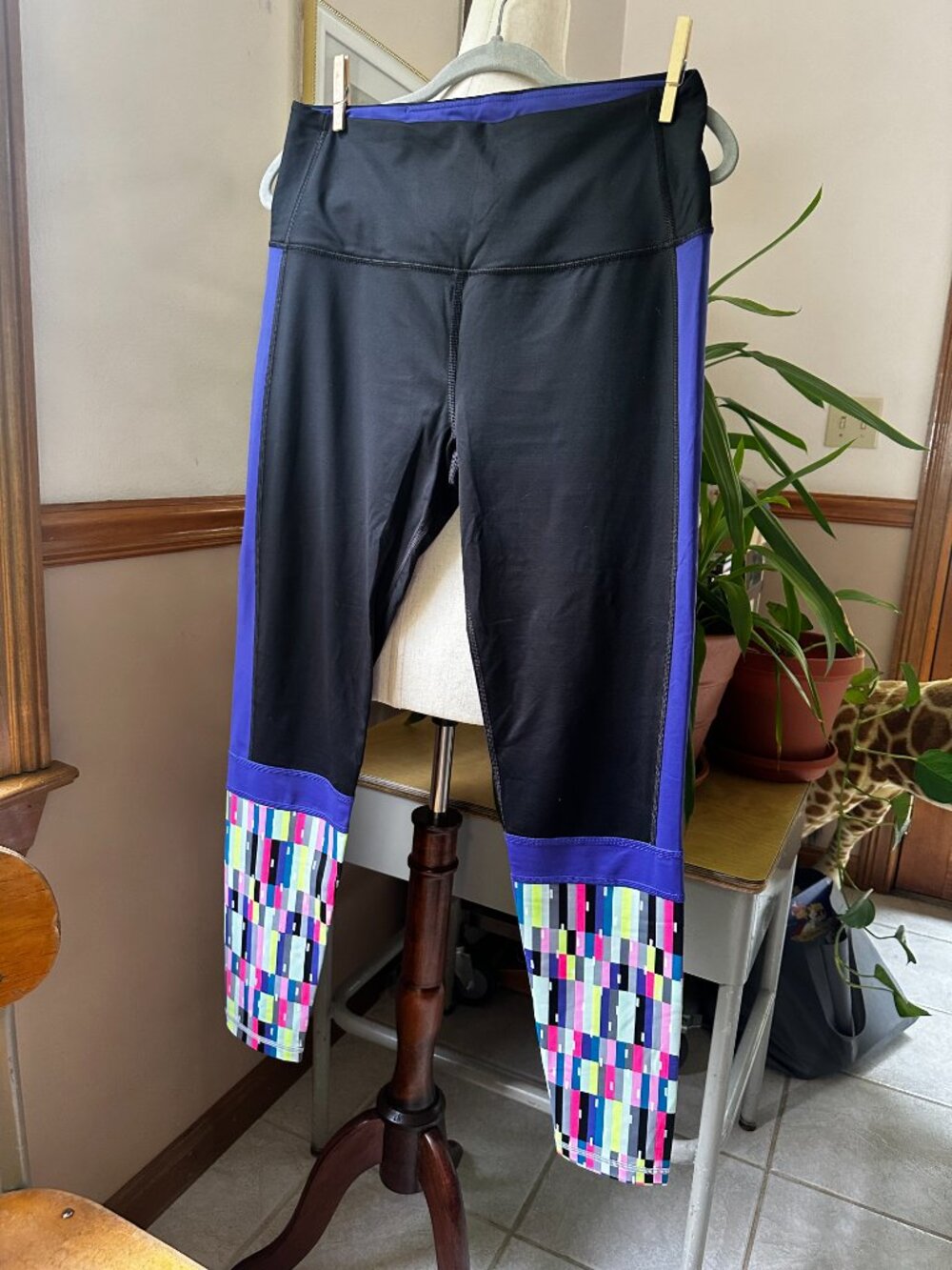 VSX Victoria's Secret Sport Bright Multi-Color Leggings, Women's L, NWOT